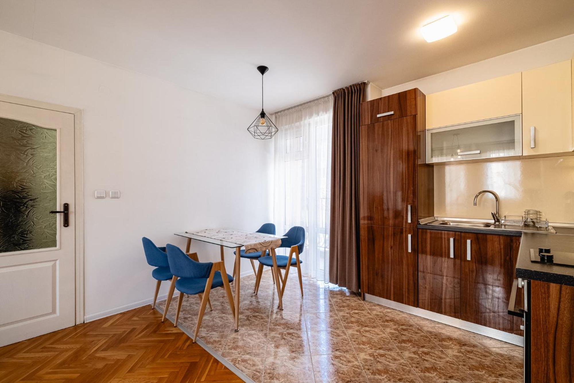 Seaside Serenity Charming Apartment By Sea Garden Варна Екстер'єр фото